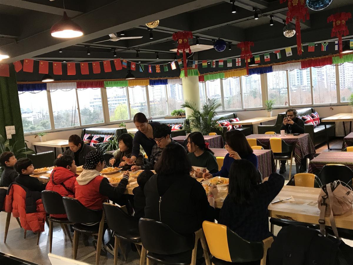 成都 探索西部客栈旅舍 外观 照片